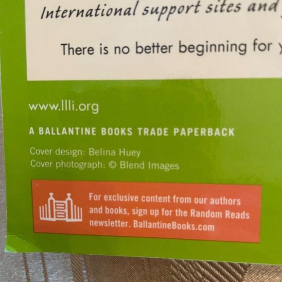 THE Womanly Art of Breastfeeding book by La Leche League International - Picture 7 of 14